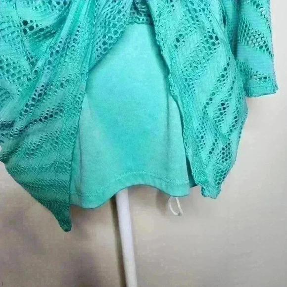 JM Collection women's teal eyelet blouse 3/4 sleeve size petite medium - Picture 4 of 6